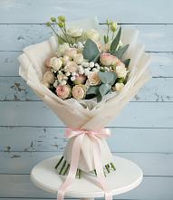 Букет цветов из:  Розы и Лизиантусы #REPLACE_PRED# Усть-Донецком