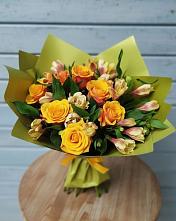Букет цветов из:  Альстромерии и Розы в Усть-Донецком