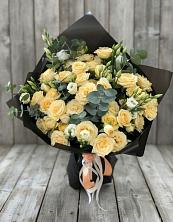 Букет цветов из:  Розы и Лизиантусы в Усть-Донецком