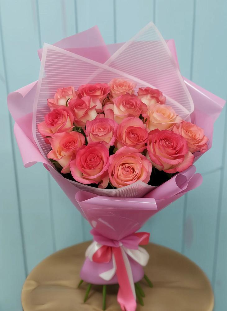 Букет 15 Розовых роз Равель в Усть-Донецком