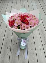 Букет цветов из:  Альстромерии в Усть-Донецком