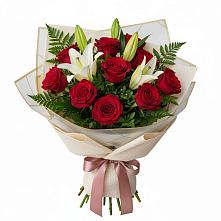 Букет цветов из:  Лилии и Розы в Усть-Донецком
