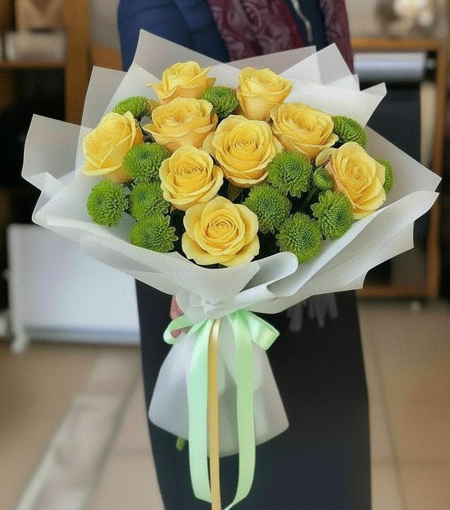 Букет цветов из: Хризантемы и Розы в Усть-Донецком