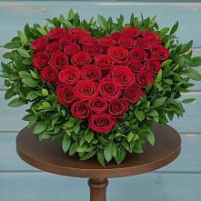 Цветочная композиция из Розы в виде сердца в Усть-Донецком