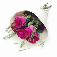 Букет цветов из:  Розы в Усть-Донецком