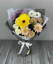 Букет цветов из:  Розы, Герберы и Хризантемы в Усть-Донецком