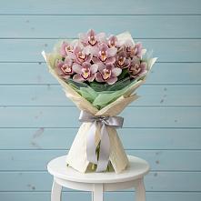Букет цветов из:  Орхидеи и Розы в Усть-Донецком