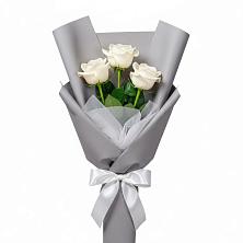 Букет 3 белые розы в Усть-Донецком
