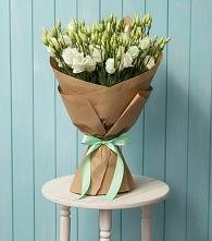 Букет цветов из:  Лизиантусы в Усть-Донецком