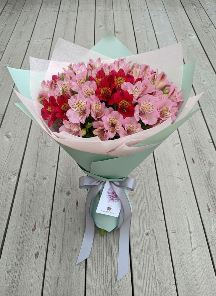 Букет цветов из: Альстромерии в Усть-Донецком