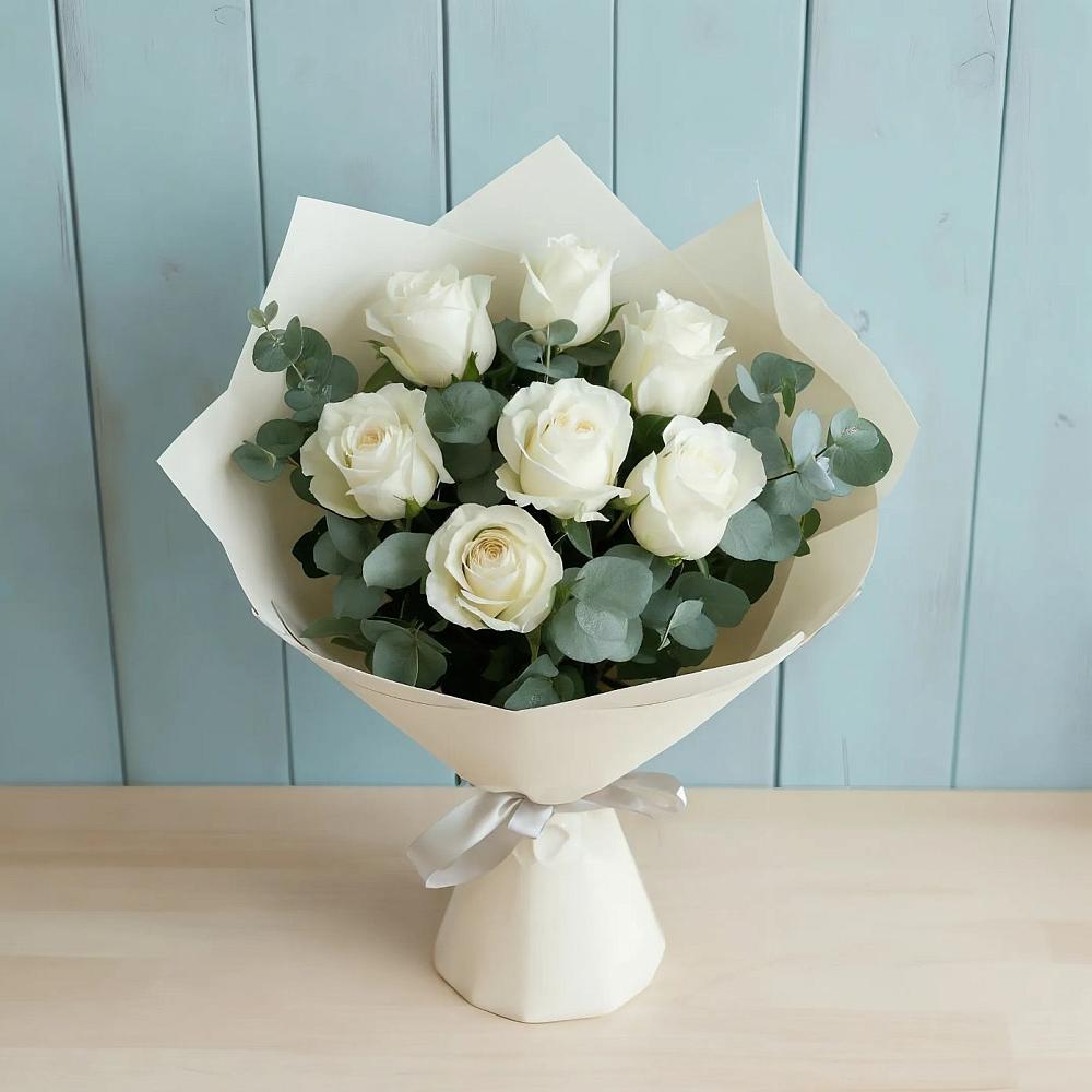 Букет Белые розы в Эвкалипте в Усть-Донецком