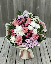 Букет цветов из:  Альстромерии, Гвоздики, Розы и Хризантемы в Усть-Донецком