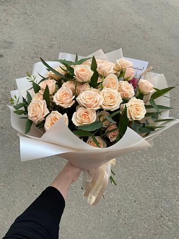 Букет Кремовые розы Латте в Усть-Донецком