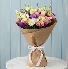 Букет цветов из:  Лизиантусы в Усть-Донецком