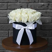 Цветочная композиция из Розы в шляпной коробке #REPLACE_PRED# Усть-Донецком